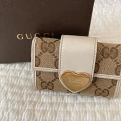 GUCCI グッチ GG柄キャンバス ラブリーハート ダークブラウン キーケースのサムネイル