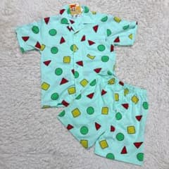 크레용 신짱 앞 열림 반팔 잠옷 140cm