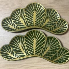 新品 有田焼 幸楽窯 錦茶緑金松葉形前菜皿 2枚セット - メルカリ