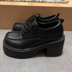 厚底レースアップローファー ブラックのサムネイル