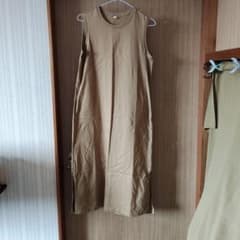 ユニクロ　マーセライズコットンスリットワンピースのサムネイル