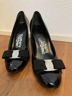 サルヴァトーレ フェラガモ Ferragamo ヒール日本サイズ22.5 - メルカリ