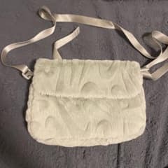 ナイキ　グリーン　ファー　ショルダーバックのサムネイル