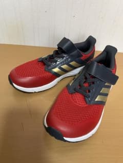 adidas キッズスニーカー　23.5のサムネイル