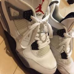 Air Jordan レトロ４ OGのサムネイル