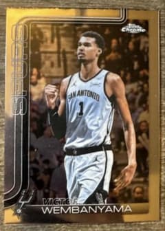 Victor Wembanyama Topps Chrome NBAのサムネイル