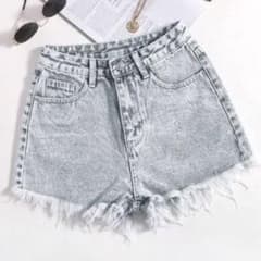 shein デニム　ショートパンツのサムネイル