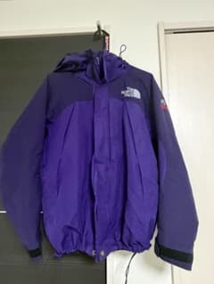 The North Face 紫色 マウンテンパーカーのサムネイル