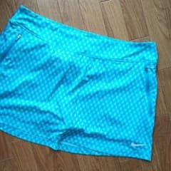 NIKEゴルフパンツ（スコート）のサムネイル