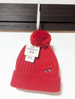ANYA HINDMARCH UNIQLO ニット帽 レッドのサムネイル