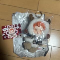 POP MART SKULLPANDA Winter Symphonyのサムネイル