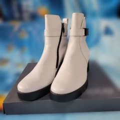 ecco ホワイトブーティ ファスナー付きのサムネイル