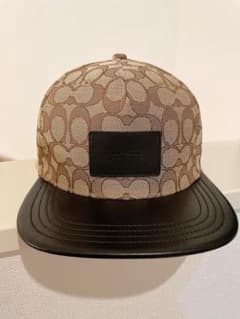 coach シグネチャー　キャップ　ブラック　ベージュのサムネイル