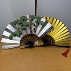 舞扇子 2本セット 日本舞踊 舞台用 松柄 金地のサムネイル