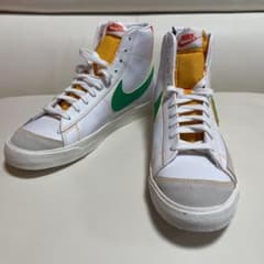 NIKE  BLAZER MID '77 VNTGのサムネイル