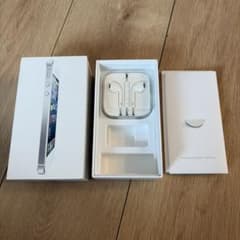 Apple iPhone 5 16GB 空箱のサムネイル