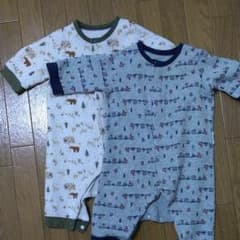 ユニクロ キルト　ロンパース 70のサムネイル