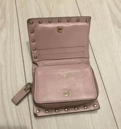 VALENTINO ⭐︎ スタッズ付き二つ折り財布 ピンクのサムネイル