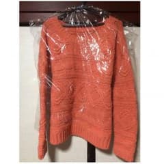 西野カナ着用 DURAS オレンジニットのサムネイル