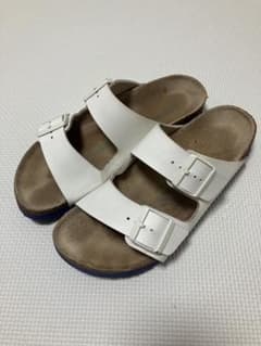 BIRKENSTOCK ビルケンサンダルオーチバル　アリゾナ　白40サイズのサムネイル