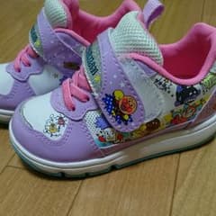 スニーカーのサムネイル