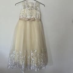 ドレスとボレロのセットのサムネイル