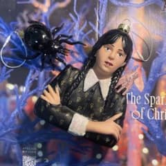 アスティエ・ド・ヴィラット クリスマスオーナメント ウエンズデイ