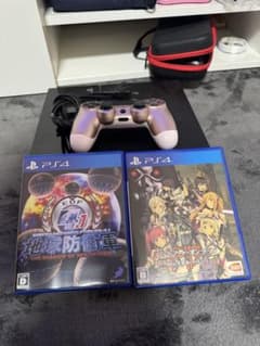 ps4 本体　ソフト、コントローラー付きのサムネイル