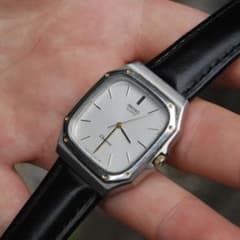 SEIKO Chronos 80s' ヴィンテージ スクエア　サントス SEIKO Chronos 80s' ヴィンテージ スクエア クォーツ サントス - メルカリ
