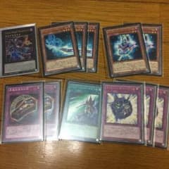 ブラックマジシャンデッキパーツのサムネイル