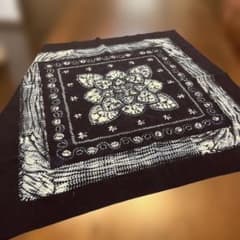 手絞り 風呂敷 藍染め 花文様のサムネイル