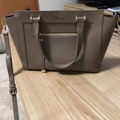 フルラショルダーバッグのサムネイル