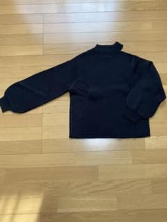 新品！未使用！肩あきニットのサムネイル