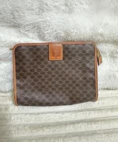 [値下げ可能] CELINE モノグラム ポーチのサムネイル