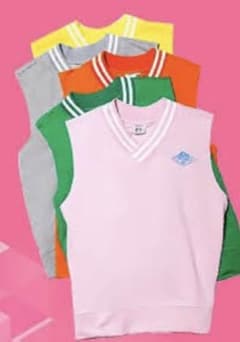 プロデュース48 レッスン着 ベスト グレーのサムネイル