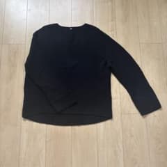 UNIQLO Vネックニット ブラック XLのサムネイル