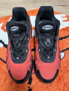 Nike Air Max DN8 Black/University Redのサムネイル