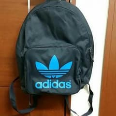 ぷりん専用　アディダスオリジナルス　リュックのサムネイル