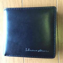 新品未使用サルバトーレマーラの財布のサムネイル