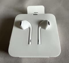 新品未使用Apple純正 有線イヤホン EarPods Lightningのサムネイル