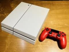 SONY PlayStation4 ホワイト 本体 赤コントローラーのサムネイル