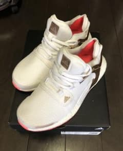 adidas alphatorsion boost w fw9552のサムネイル