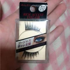 つけまつげ richaccenteyelashのサムネイル