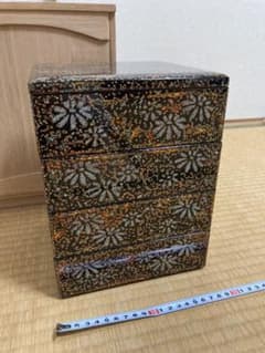 chiina様⭐︎   螺鈿　木製四段重箱のサムネイル