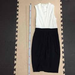 H&M バイカラーワンピースのサムネイル