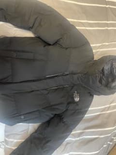 THE NORTH FACE ブラックダウンジャケットのサムネイル