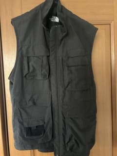 THE NORTH FACE ダークグレー ベスト Lのサムネイル