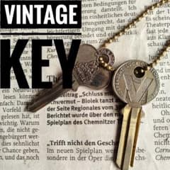 ビンテージ キー 鍵 アメリカ USA VICTORY ビクトリー WWII - メルカリ