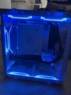 超コンパクトゲーミングパソコン　Ryzen5 RTx4060搭載のサムネイル