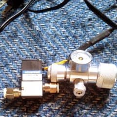 CO2大型ボンベ用レギュレーター・電磁弁のサムネイル